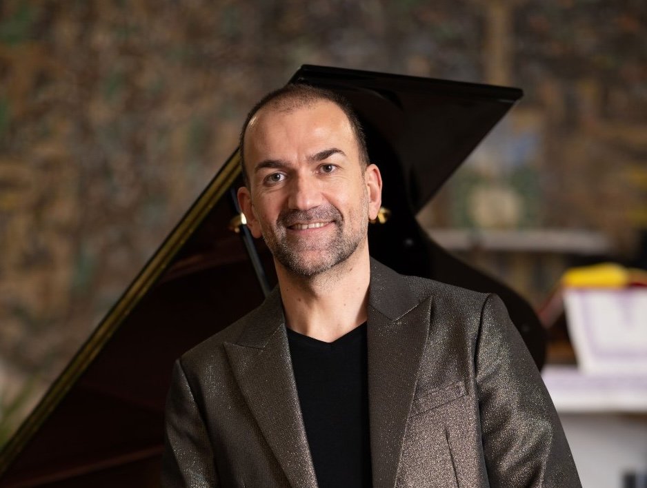 DRAGOMIR BRATIĆ